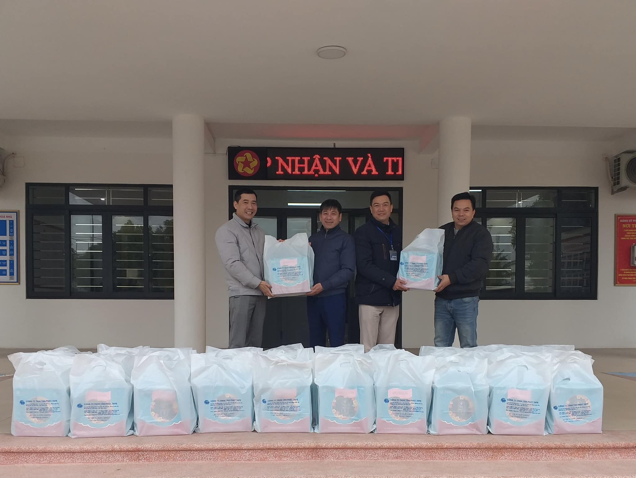 Hưởng ứng chương trình 